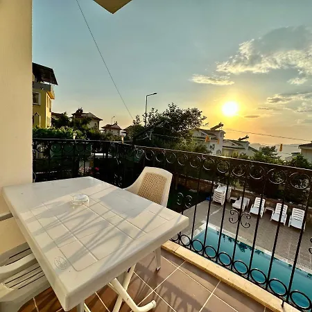 Appartement Almond 2+1 Havuzlu Daire Fethiye